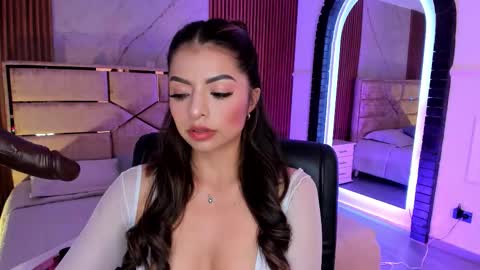 Dani Phonenix online show from December 2025 06:13:02 PM