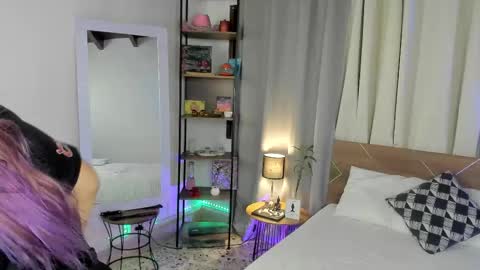 Dannacastle online show from January 2026 05:23:02 AM