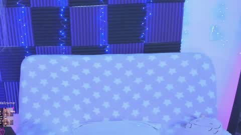 Snapshot of danna__castle chatting on June 2026 04:36:02 AM Dannacastle online show from June 2026 04:36:02 AM