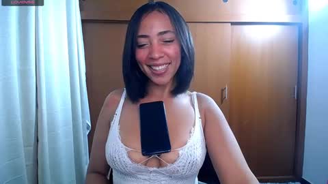 Snapshot of danna__ross chatting on February 2025 11:21:02 PM Danna  Ross online show from February 2025 11:21:02 PM