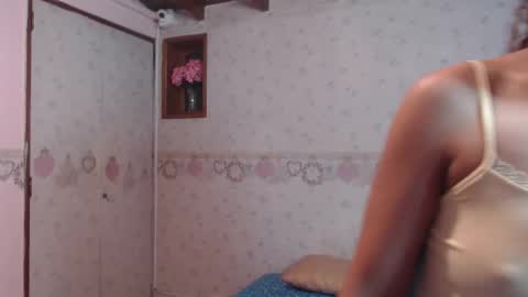 Snapshot of danna_luz1 chatting on March 2026 12:01:02 PM Luz online show from March 2026 12:01:02 PM