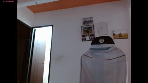 Danna online show from February 2025 07:19:02 PM