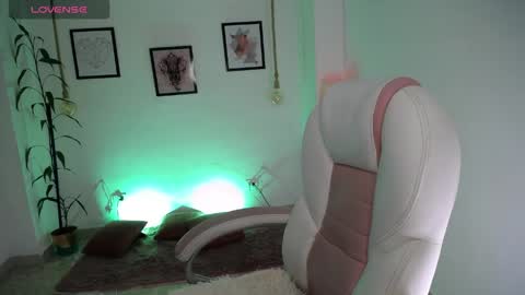 Danna online show from March 2026 11:16:01 PM