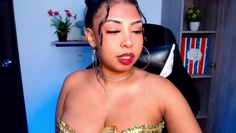 Snapshot of danna_schmidt23 chatting on May 2026 12:35:01 PM Danna online show from May 2026 12:35:01 PM