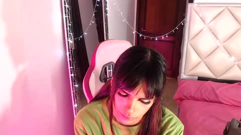 Snapshot of dannadoll69 chatting on December 2024 12:20:02 PM Dannamunoz130 online show from December 2024 12:20:02 PM