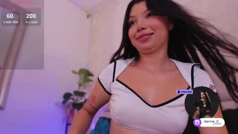 Danna online show from February 2025 11:12:02 PM