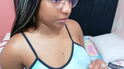 Danna  online show from February 2026 04:08:01 PM