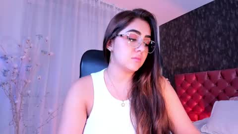 Danna online show from March 2025 05:43:02 PM