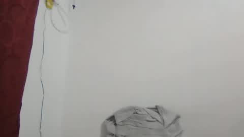 danni4_20 online show from September 2025 05:40:01 AM