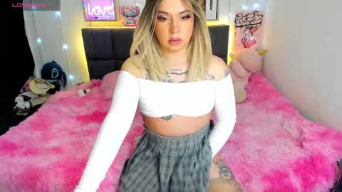 dannia_13 online show from November 2025 02:21:01 AM