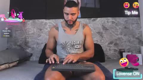 Danny Willson online show from October 2025 02:37:02 PM