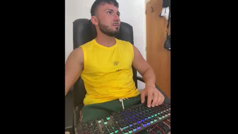 Snapshot of dannyboy_x_ chatting on October 2025 09:39:02 AM dannyboy_x_ online show from October 2025 09:39:02 AM