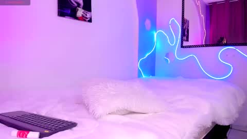 Snapshot of dannyhot__ chatting on September 2025 02:07:02 PM Danny online show from September 2025 02:07:02 PM