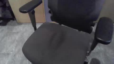 Danny L. online show from December 2025 07:51:02 PM