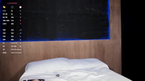 dannymontiel_ online show from October 2025 10:54:02 PM