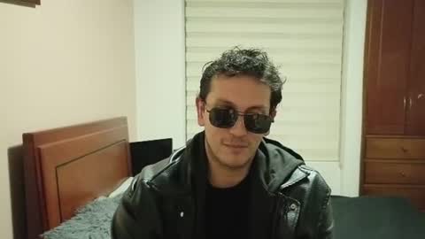 Snapshot of danruiz33 chatting on June 2026 02:28:01 AM Dan online show from June 2026 02:28:01 AM