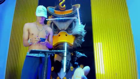 dante_brown1 online show from December 2025 05:46:01 AM