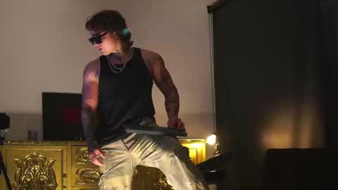 Dante coppola online show from October 2025 12:40:02 AM