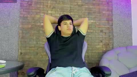 dantestone1 online show from November 2025 08:00:01 PM