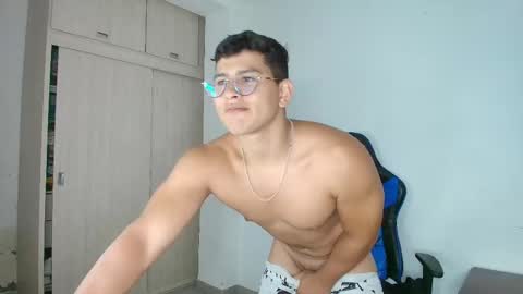 Snapshot of dantraxx chatting on February 2025 09:46:01 PM Dantraxx online show from February 2025 09:46:01 PM