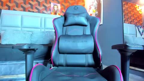 Dany online show from February 2025 03:40:01 PM