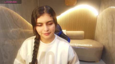 Snapshot of dany_r_ chatting on September 2025 01:05:02 PM Dany online show from September 2025 01:05:02 PM