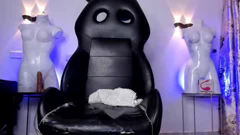 dany_ray20 online show from February 2026 01:43:01 PM