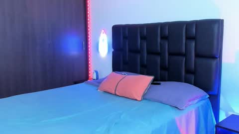 danyfitguy_ online show from February 2025 01:38:01 PM