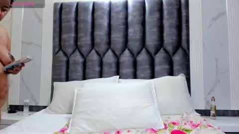 daphaineex online show from November 2025 04:50:02 PM