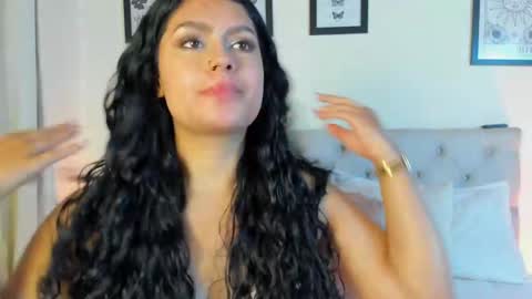 Antonella Mora online show from November 2025 12:48:02 PM