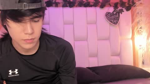 daphne_and_roger online show from April 2026 11:05:01 AM