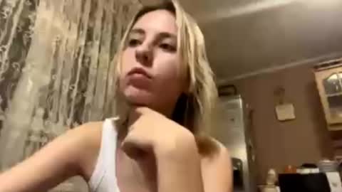 Monika online show from March 2026 07:39:01 PM