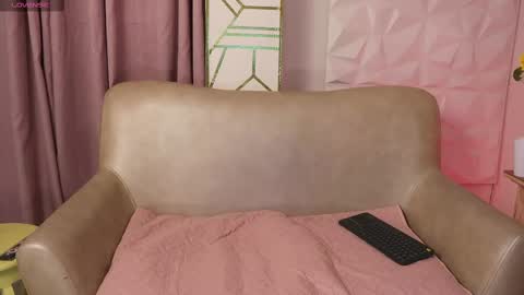 Daphne online show from January 2025 12:58:02 AM