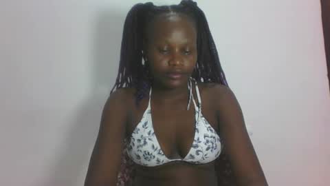 ESTHER online show from April 2026 06:32:01 PM