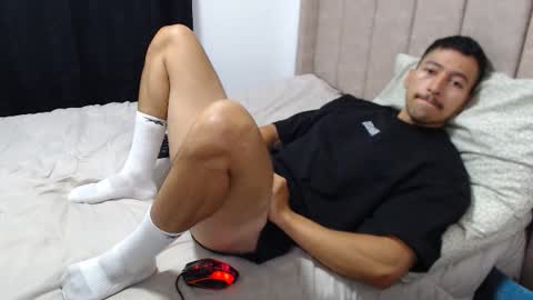 Snapshot of darekgates chatting on July 2026 03:49:01 PM Darekgates online show from July 2026 03:49:01 PM