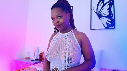 Darelyn online show from November 2025 07:47:01 PM