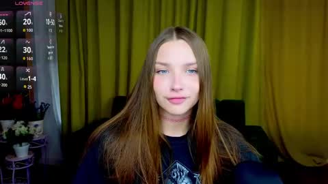Snapshot of dariaangels chatting on April 2026 11:38:01 AM dariaangels online show from April 2026 11:38:01 AM