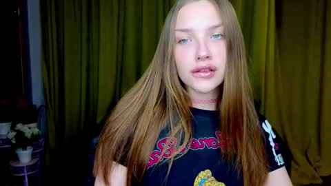 Snapshot of dariaangels chatting on April 2026 05:59:01 PM dariaangels online show from April 2026 05:59:01 PM