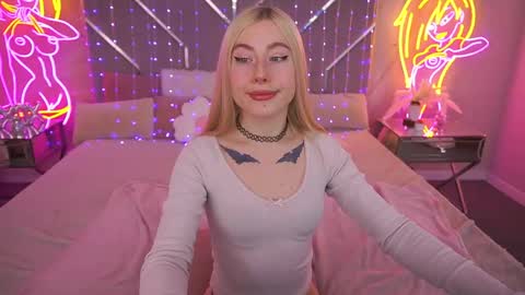 Snapshot of dariadelly chatting on June 2026 06:49:02 AM dariadelly online show from June 2026 06:49:02 AM
