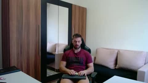 darius_94 online show from March 2026 05:12:02 AM