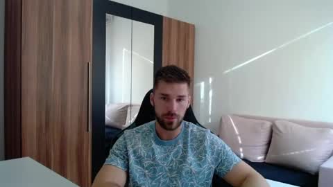 Snapshot of darius_94 chatting on April 2026 05:23:01 AM darius_94 online show from April 2026 05:23:01 AM
