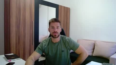 Snapshot of darius_94 chatting on May 2026 03:22:01 AM darius_94 online show from May 2026 03:22:01 AM