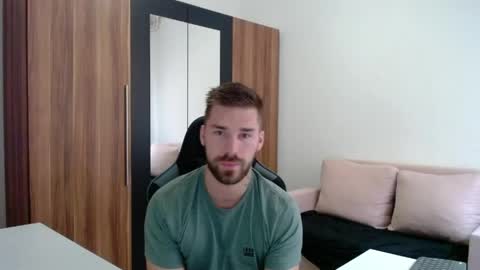 Snapshot of darius_94 chatting on June 2026 04:25:01 AM darius_94 online show from June 2026 04:25:01 AM