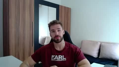Snapshot of darius_94 chatting on June 2026 07:09:02 AM darius_94 online show from June 2026 07:09:02 AM