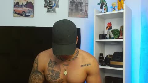 Darius Phoenix  online show from January 2025 07:07:01 PM