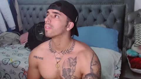 Darius Phoenix  online show from February 2025 12:11:01 PM