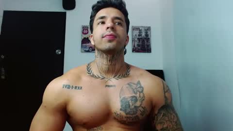 Darius Phoenix  online show from September 2025 07:30:01 PM