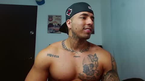 Darius Phoenix  online show from October 2025 09:12:02 PM