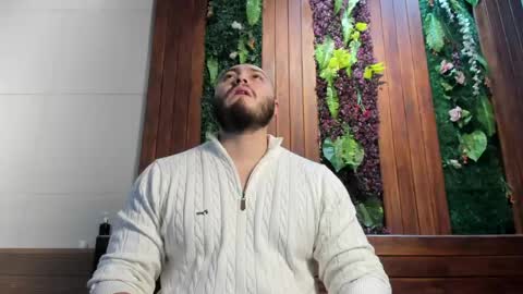 Snapshot of darius_wolfe chatting on May 2026 11:18:01 AM Darius online show from May 2026 11:18:01 AM