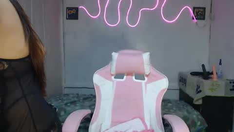 dark_angel143 online show from September 2025 11:04:01 AM